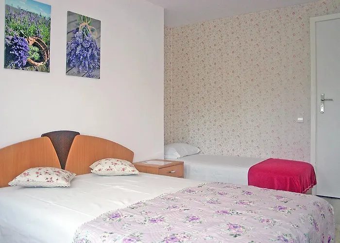 בית הארחה Vila Levanda